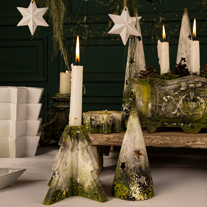 CHRISTMAS PINE CANDLEHOLDER 13CM TO 15CM L