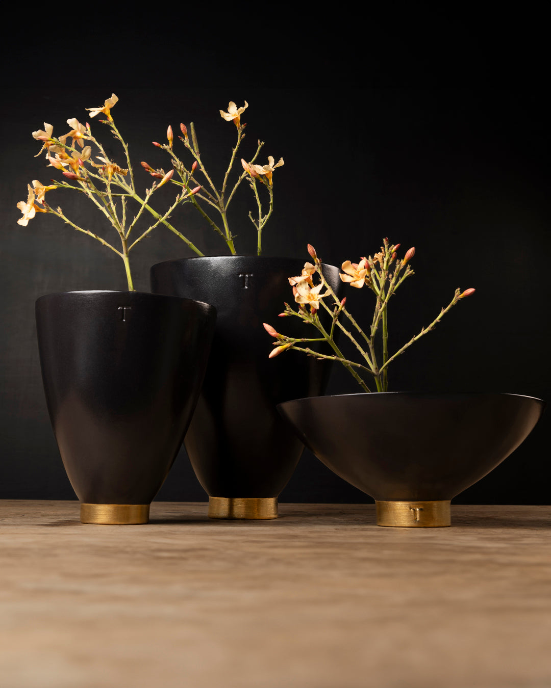 MODERN GLASS 28CM TO 23.5CM DMAX