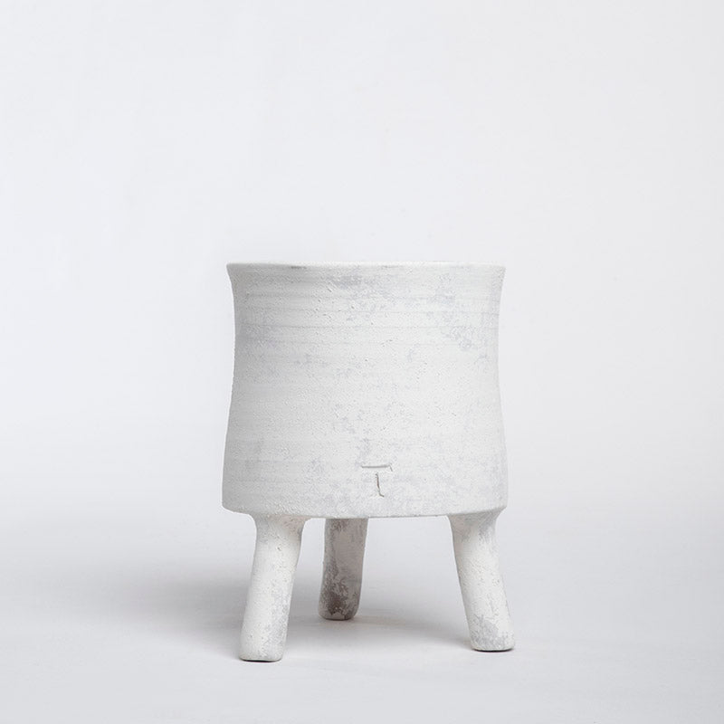 MACETA TRIPODE 19CM AL 14.5CM DBOCA | Trinitate