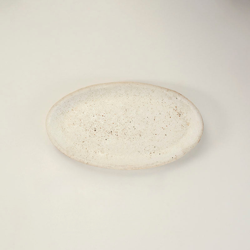 PLATO OVALADO LISO 4CM AL 38CM L 20.5CM AN