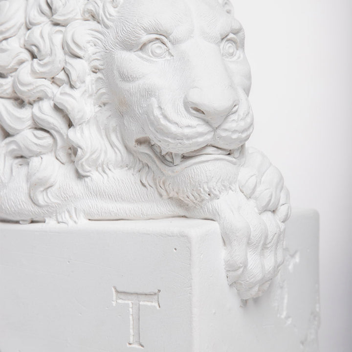 LEON CENTINELA 19 CM AL - YESO