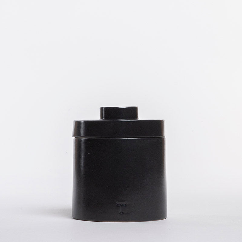 YOKI JAR WITH LID 16.5CM TO 14CM D