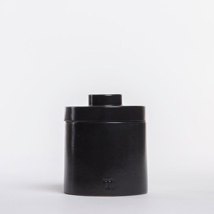 YOKI JAR WITH LID 16.5CM TO 14CM D