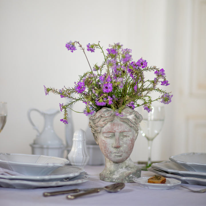 MAIDEN VASE 20CM H 16CM L 16CM W