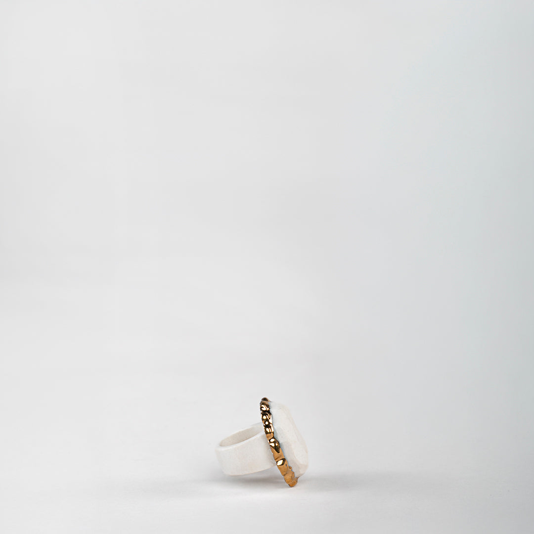 ANILLO CORTE ROCA ZAFIRO PORCELANA #13 C/ORO 14 K | Trinitate