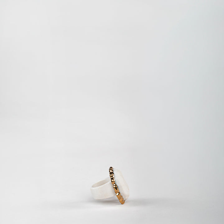 ANILLO CORTE ROCA ZAFIRO PORCELANA #13 C/ORO 14 K | Trinitate