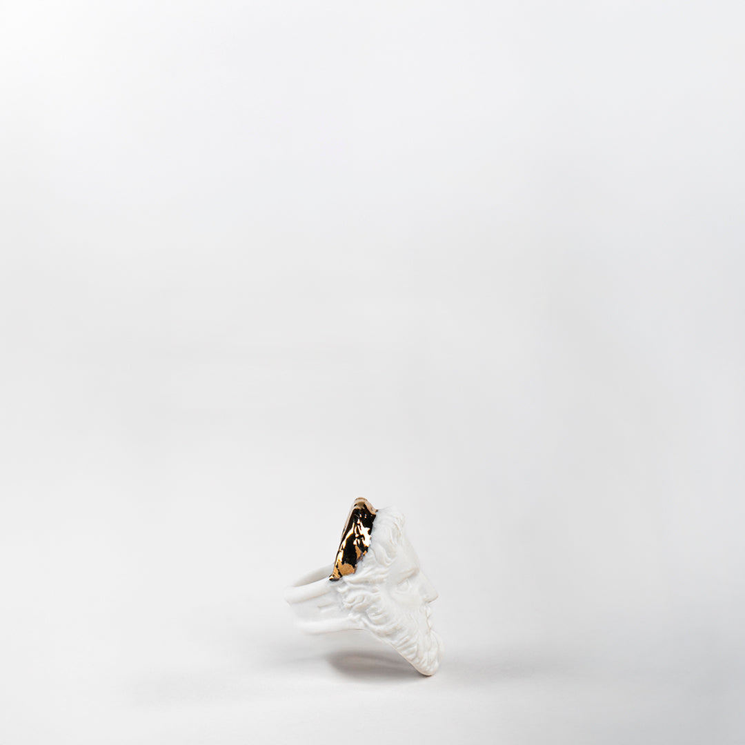 ANILLO ZEUS PORCELANA #13 C/ORO 14K | Trinitate