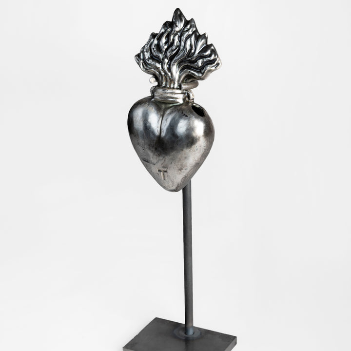 FLORERO CORAZON SAGRADO 37CM AL 10CM AN
