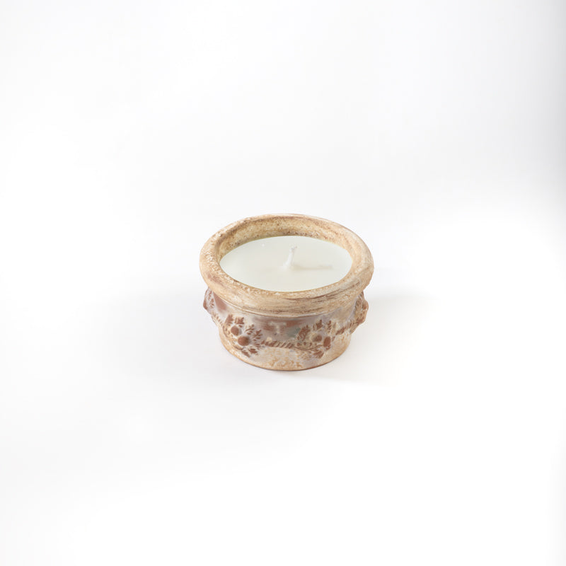 VELA AROMATICA LAVANDA 115 G / MACETA REDONDA FRUTAS 5CM AL 9CM D | Trinitate