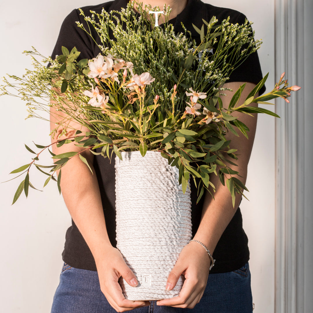 HENEQUEN VASE 27.5CM TO 15CM D