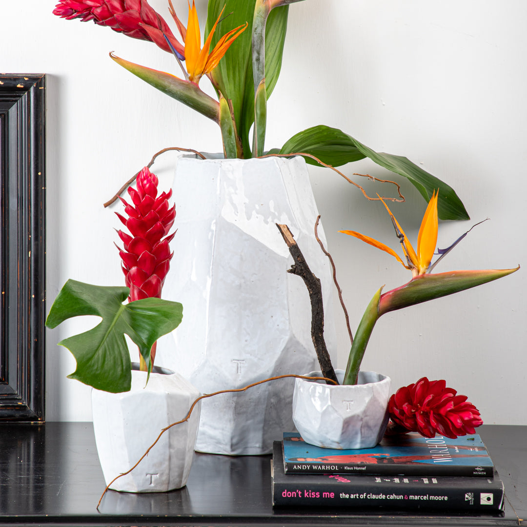 ROCK CUT VASE 36CM TO 26CM D