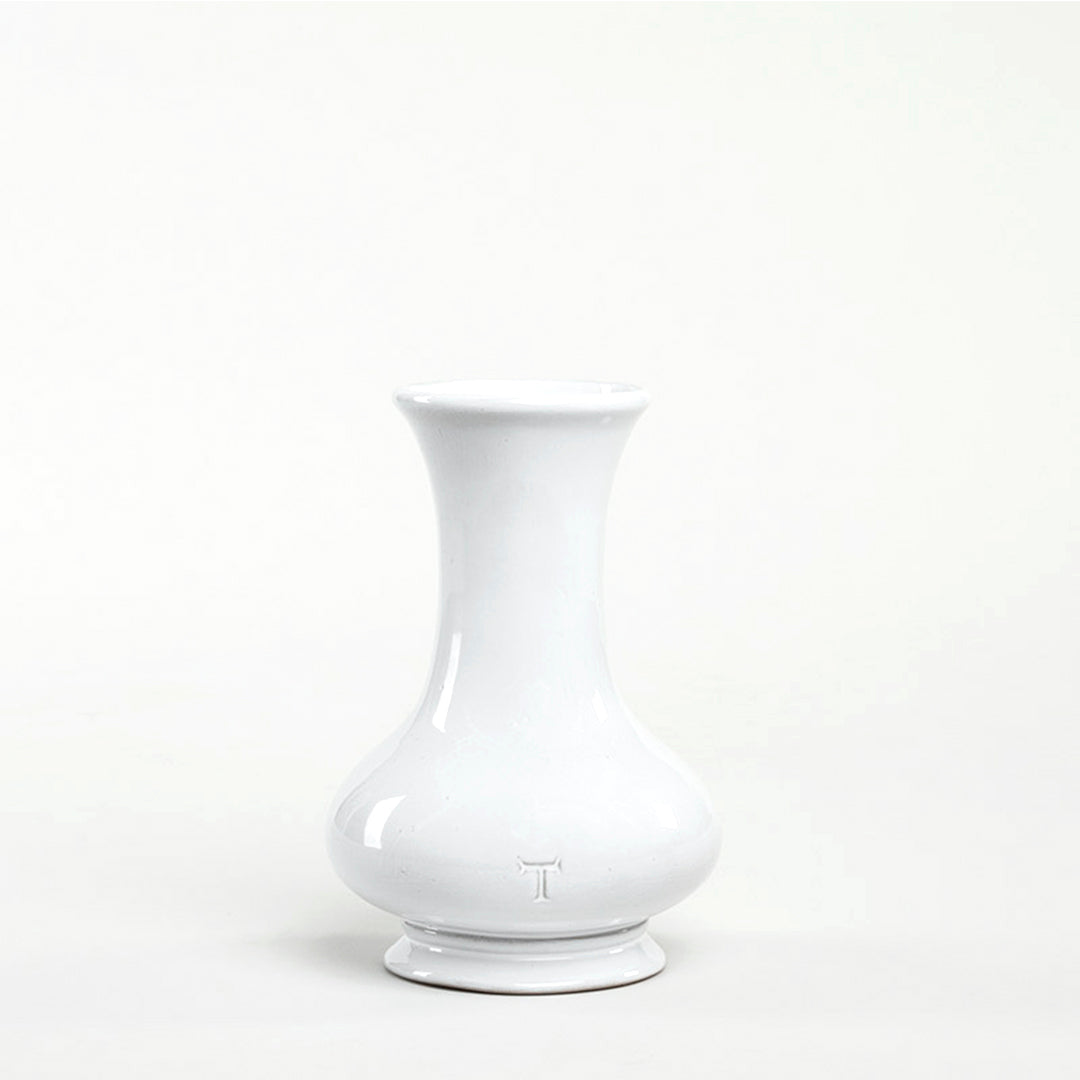 ORIENTAL VASE 20.5CM TO 14.5CM D