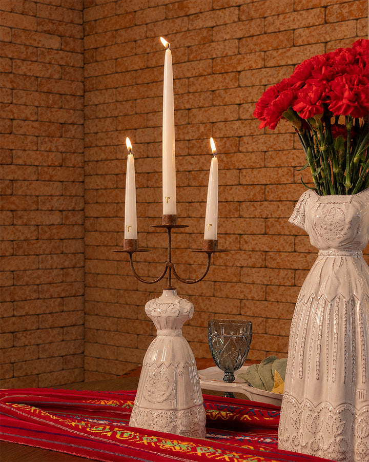 CANDELABRO VESTIDO CHINA POBLANA 37 CM AL 13 CM AN