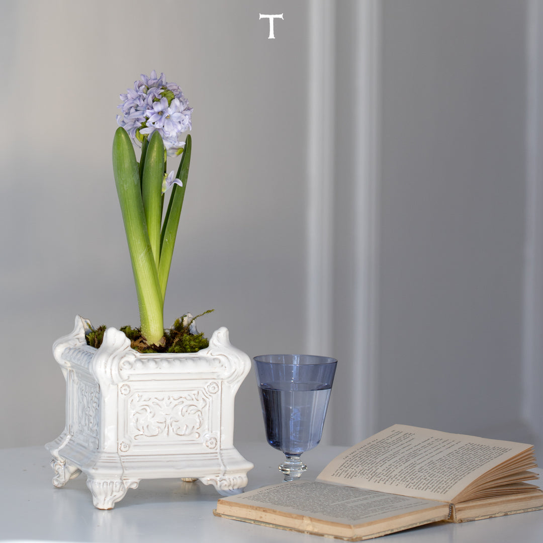 ANTIQUE SQUARE VASE 17.5CM H 17CM L 17CM W