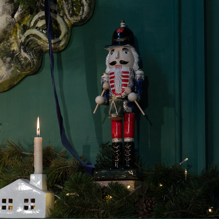 NUTCRACKER 46CM H 12CM L 12CM W