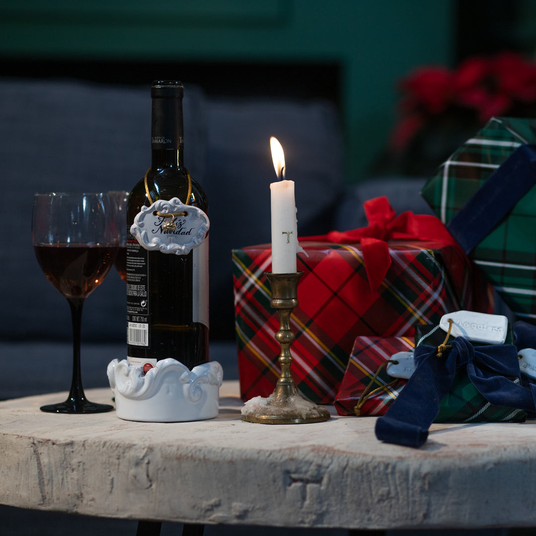 MEISSONNIER BOTTLE PLATE WITH BELLS 7CM L